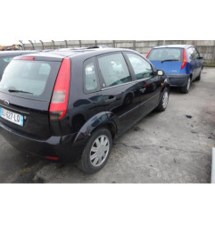 Attache ceinture avant gauche FORD FIESTA 5