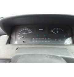 Custode arriere droit RENAULT CLIO 1