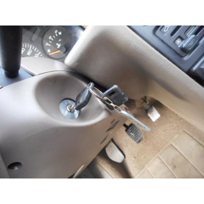 Custode arriere droit (porte) PEUGEOT 405 Photo n°12