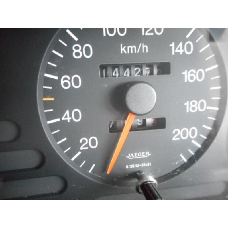 Custode arriere droit (porte) PEUGEOT 405 Photo n°13