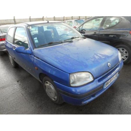 Custode arriere droit RENAULT CLIO 1