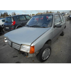 Custode arriere droit PEUGEOT 205