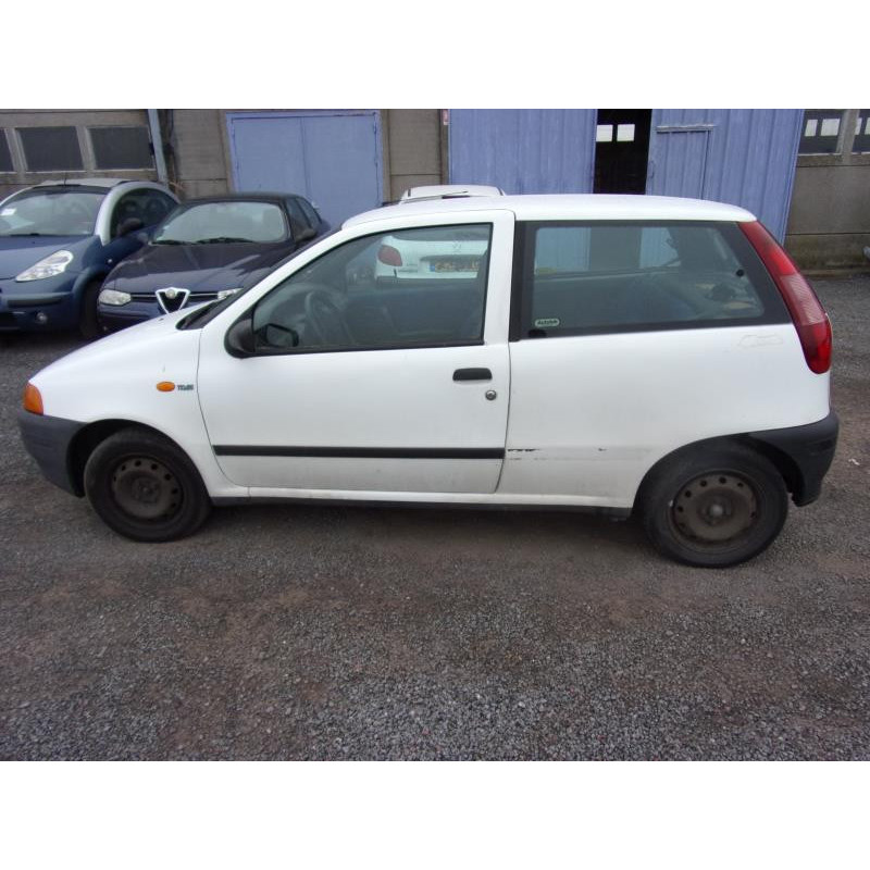 Custode arriere droit FIAT PUNTO 1 Photo n°7