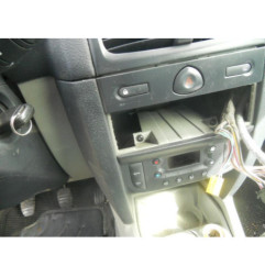 Bras essuie glace avant gauche RENAULT CLIO 2