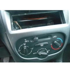 Bras essuie glace avant gauche PEUGEOT 206