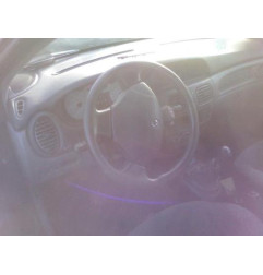 Custode arriere droit RENAULT MEGANE 1
