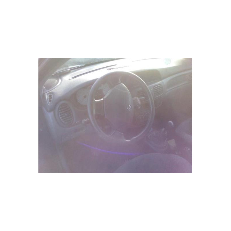 Custode arriere droit RENAULT MEGANE 1 Photo n°19