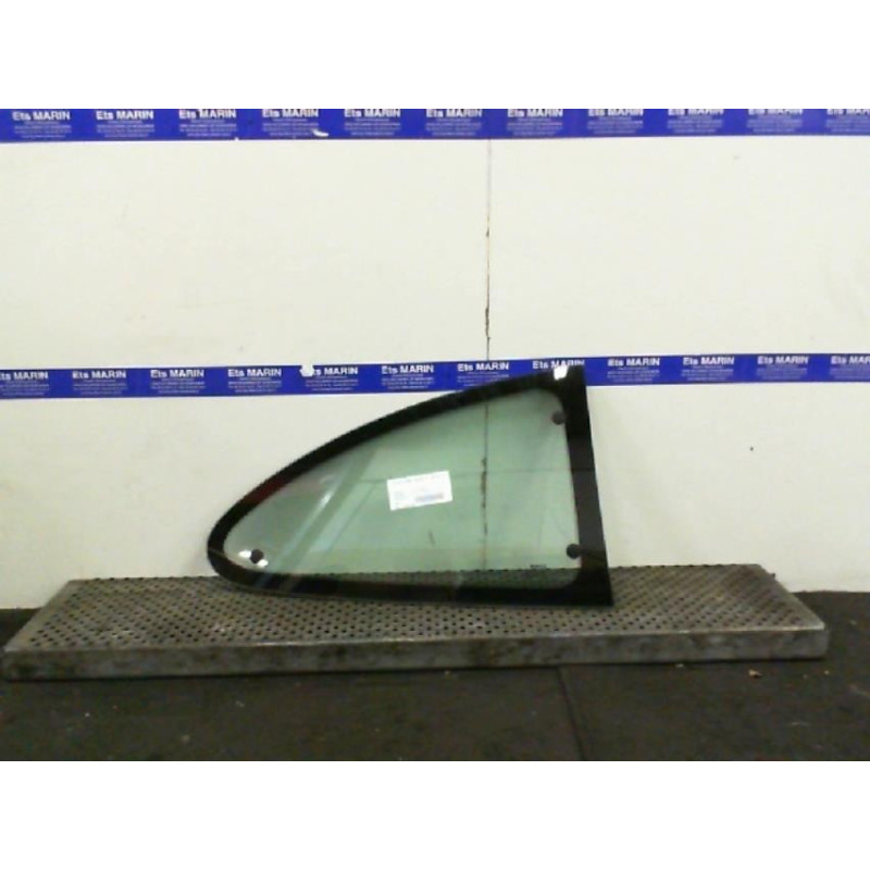 Custode arriere droit RENAULT MEGANE 1 Photo n°1