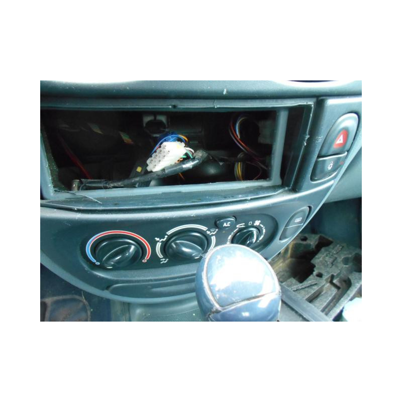 Custode arriere gauche RENAULT MEGANE 1 Photo n°7