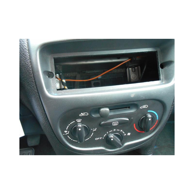 Custode arriere droit PEUGEOT 206 Photo n°13