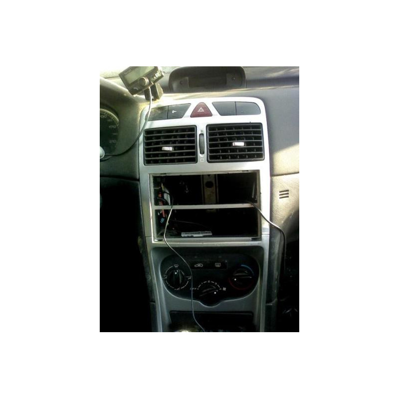 Custode arriere droit PEUGEOT 307 Photo n°9