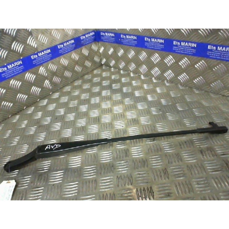 Bras essuie glace avant droit VOLKSWAGEN GOLF PLUS Photo n°1