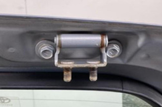 Malle/Hayon arriere TOYOTA AURIS 1