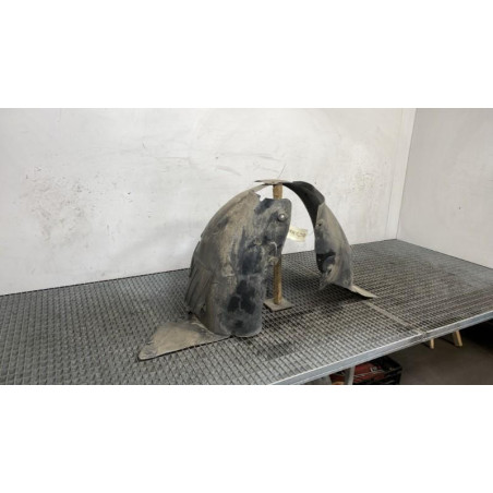 Pare boue avant gauche PEUGEOT 206