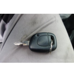 Serrure avant gauche RENAULT CLIO 2 CAMPUS
