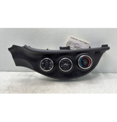Commande chauffage TOYOTA YARIS 3 Photo n°1