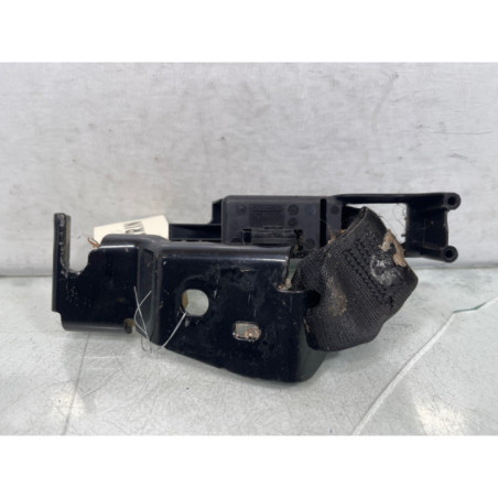 Attache ceinture arriere gauche RENAULT CLIO 3 Photo n°1