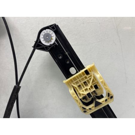 Leve vitre electrique avant droit AUDI Q2 Photo n°1