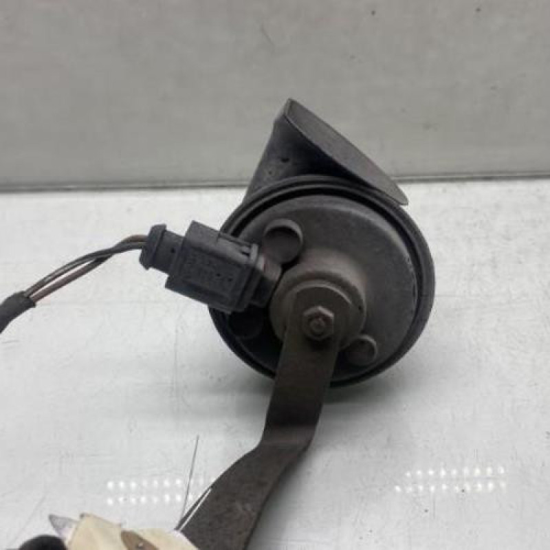 Avertisseur/Klaxon VOLKSWAGEN PASSAT 5 Photo n°3
