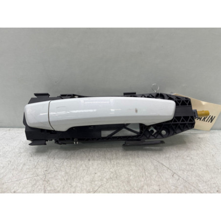Poignee porte avant droit AUDI Q2 Photo n°1