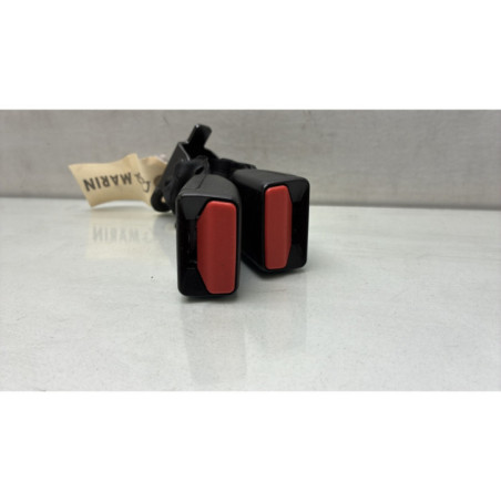 Attache ceinture arriere droit PEUGEOT 208 1 Photo n°1