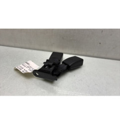 Attache ceinture arriere droit PEUGEOT 208 1