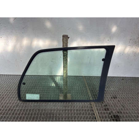 Custode arriere gauche PEUGEOT 106