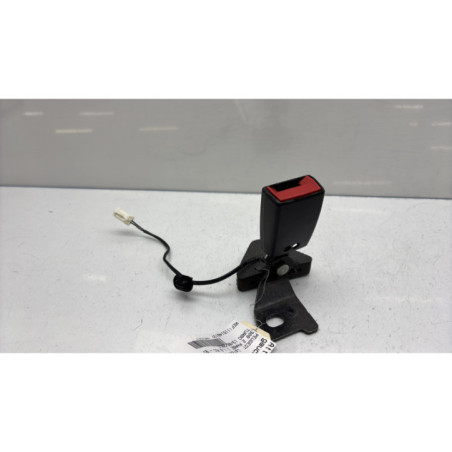 Attache ceinture avant gauche PEUGEOT 308 2 Photo n°1