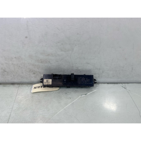 Bouton de warning PEUGEOT 5008 1 Photo n°1