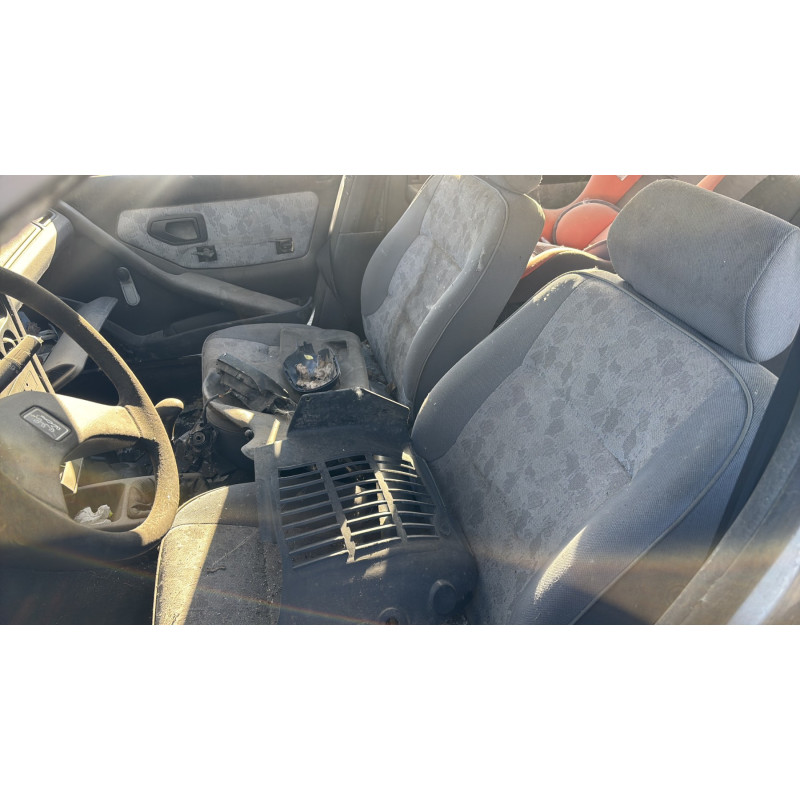 Custode arriere droit (porte) PEUGEOT 306 Photo n°13