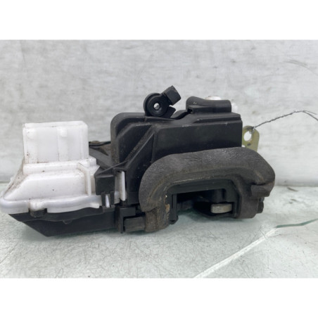 Serrure avant gauche PEUGEOT 607