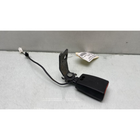 Attache ceinture arriere gauche PEUGEOT 308 2 Photo n°1
