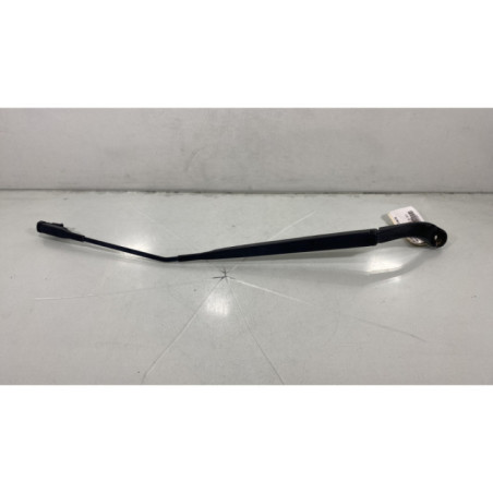 Bras essuie glace avant droit NISSAN QASHQAI 1