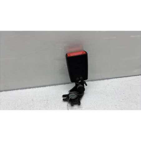 Attache ceinture arriere gauche FORD FOCUS 3 Photo n°1
