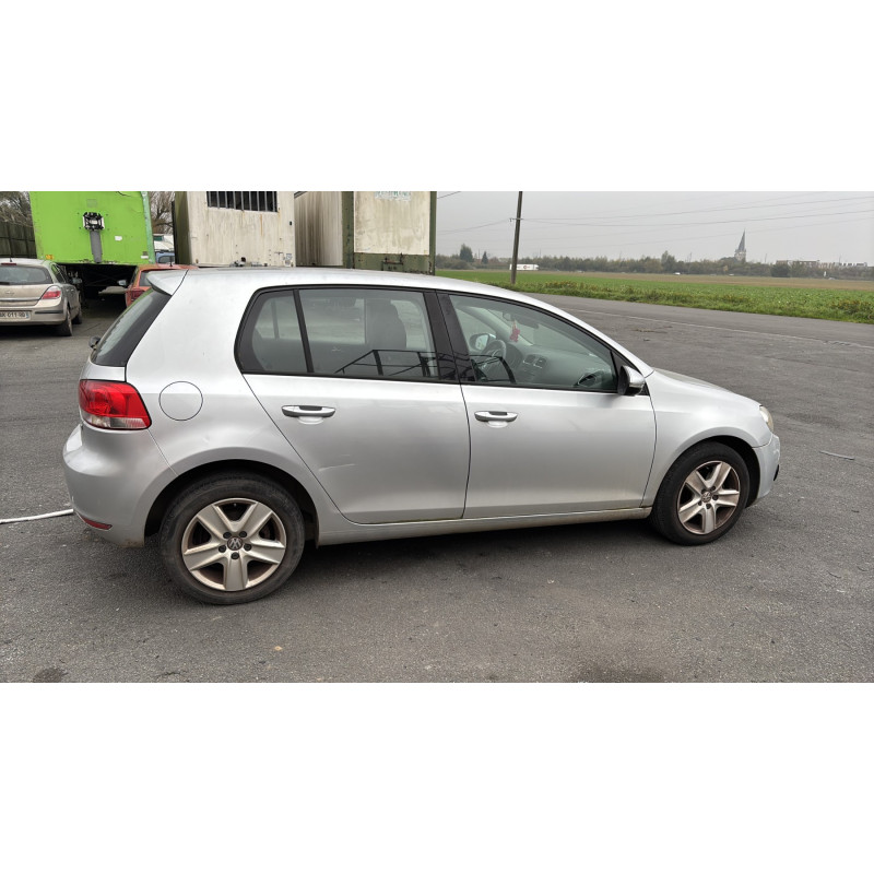Feu arriere secondaire droit (feux) VOLKSWAGEN GOLF 6 Photo n°9
