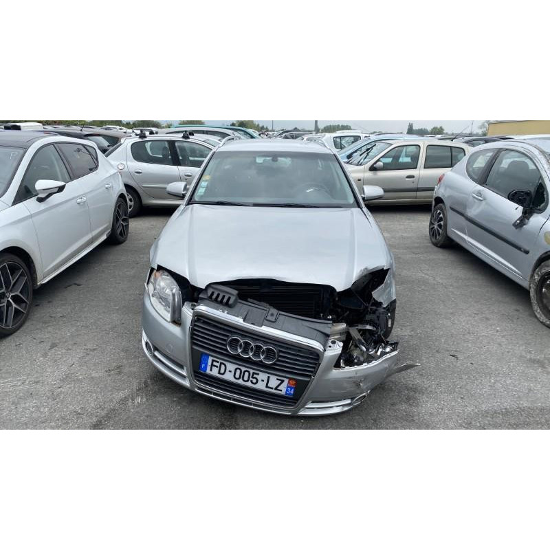 Feu arriere secondaire droit (feux) AUDI A4 2 Photo n°4