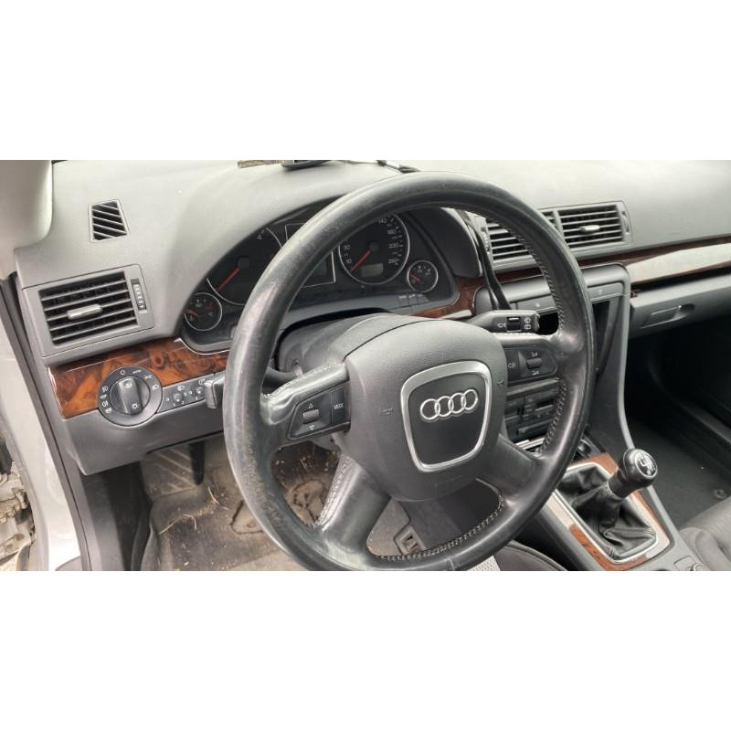 Feu arriere secondaire droit (feux) AUDI A4 2 Photo n°13