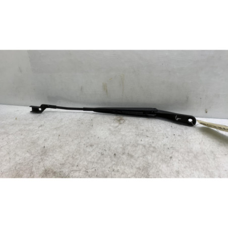 Bras essuie glace avant gauche PEUGEOT 208 2