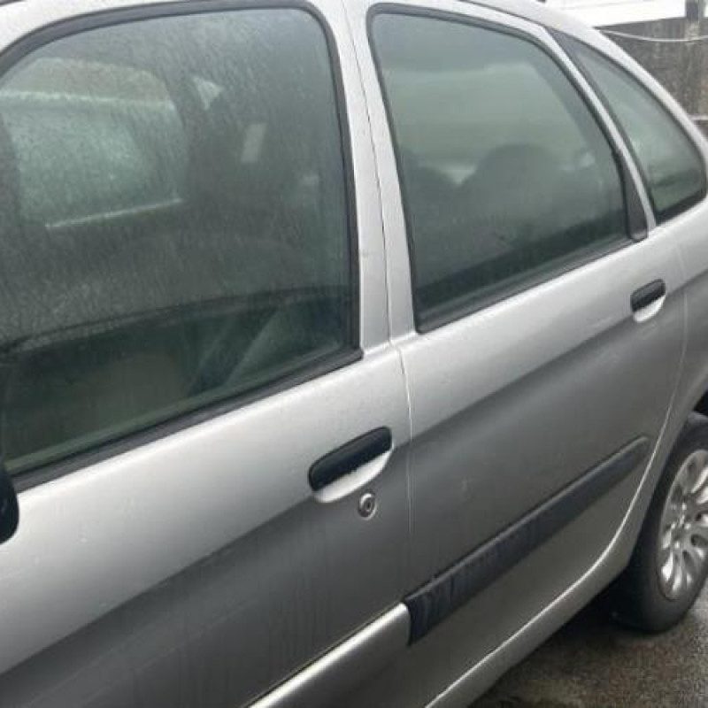 Optique avant principal gauche (feux)(phare) CITROEN XSARA PICASSO Photo n°13