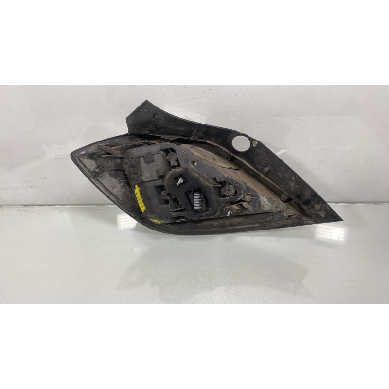 Feu arriere principal droit (feux) OPEL ASTRA H Photo n°2