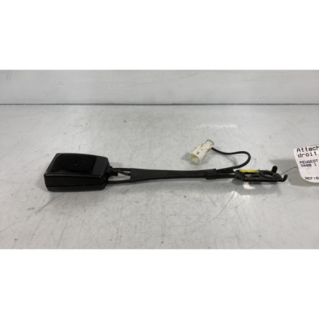 Attache ceinture avant droit PEUGEOT 5008 1 Photo n°1
