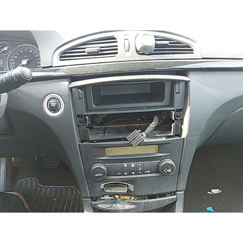 Feu arriere secondaire droit (feux) RENAULT LAGUNA 2 Photo n°11