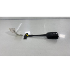 Attache ceinture avant gauche FORD FIESTA 5