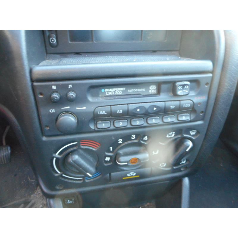 Feu arriere principal gauche (feux) OPEL ASTRA F Photo n°8