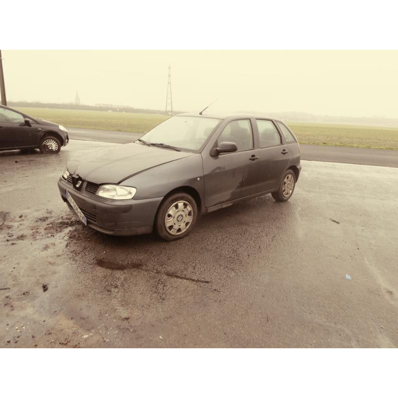 Feu arriere secondaire droit (feux) SEAT IBIZA 2 Photo n°12