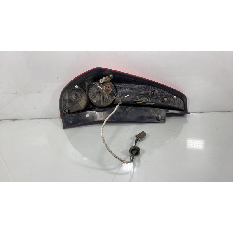 Feu arriere principal droit (feux) OPEL AGILA B Photo n°3