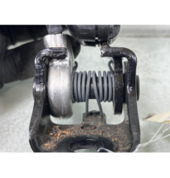 Attache ceinture arriere droit PEUGEOT 2008 1