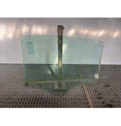 Vitre arriere droit MERCEDES CLASSE A 176