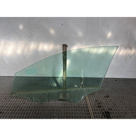 Vitre avant droit MERCEDES CLASSE A 176