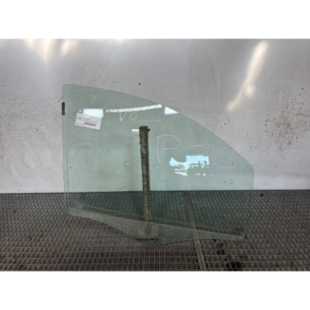 Vitre avant droit PEUGEOT BIPPER Photo n°1